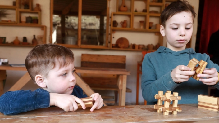 encajar piezas puzzle